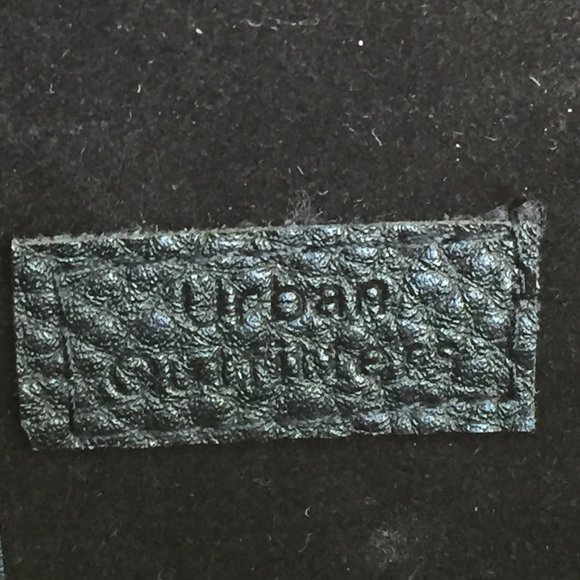 Urban Outfitters double strap black clutch w/ faux crystal snap - Picture 8 of 9